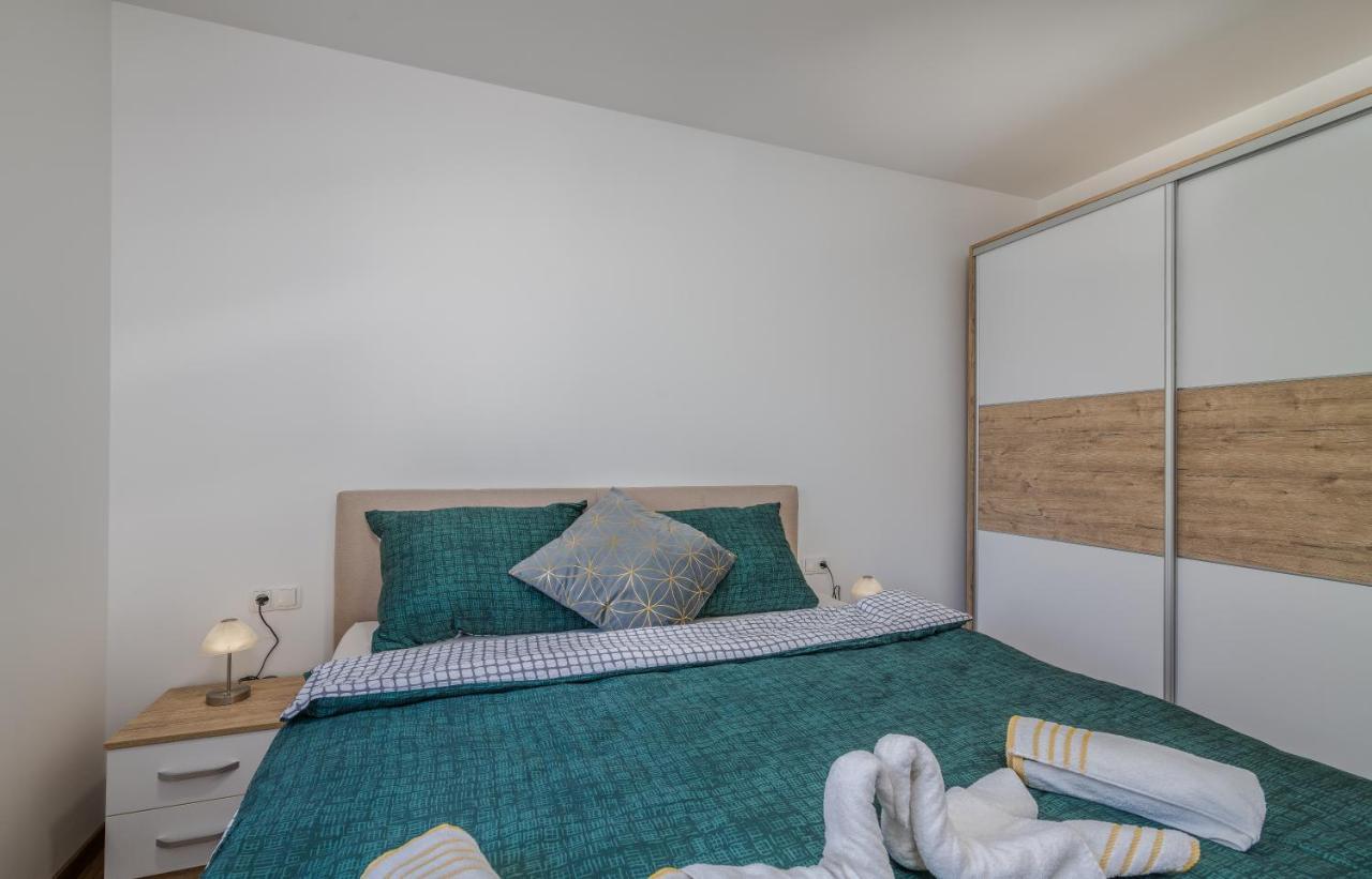 Apartments Sunrise Krk Krk Town Exterior photo